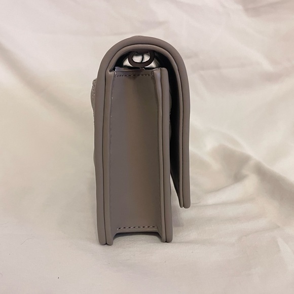 Tory Burch Fleming Matte Wallet on Chain Crossbody Clutch Gray Heron - Picture 5 of 10